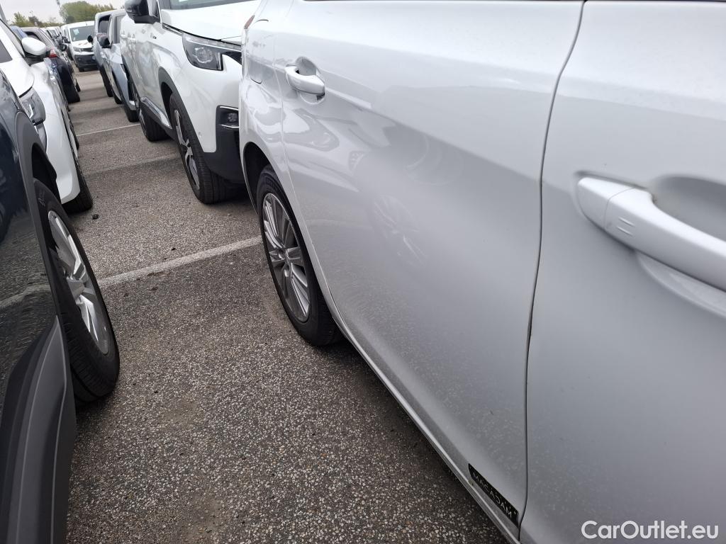  Peugeot  308  Allure Pack 1.2 PureTech 130CV BVA8 E6d #42