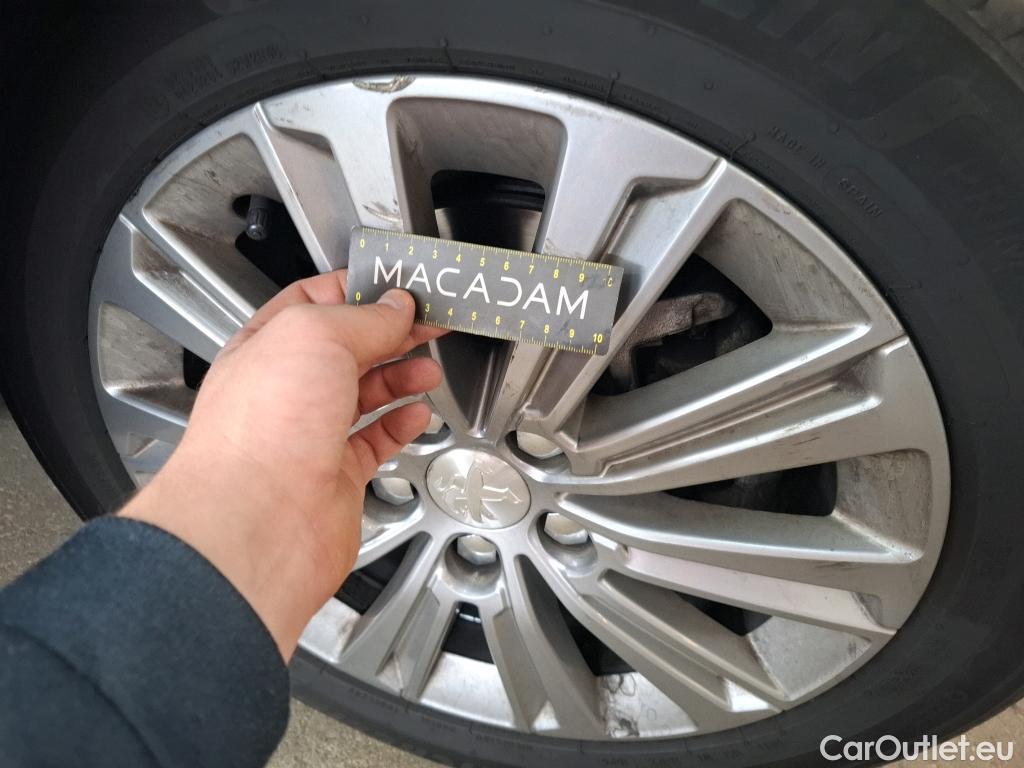  Peugeot  308  Allure Pack 1.2 PureTech 130CV BVA8 E6d #85