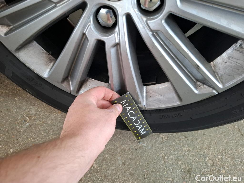  Peugeot  308  Allure Pack 1.2 PureTech 130CV BVA8 E6d #59