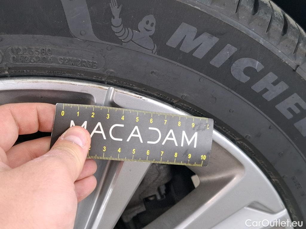  Peugeot  308  Allure Pack 1.2 PureTech 130CV BVA8 E6d #66