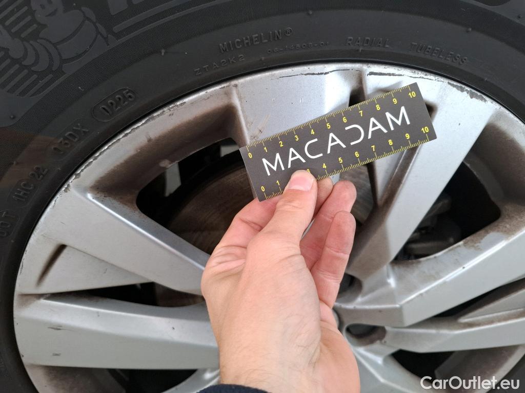 Peugeot  3008  Active Business 1.5 HDi 130CV BVA8 E6d #26