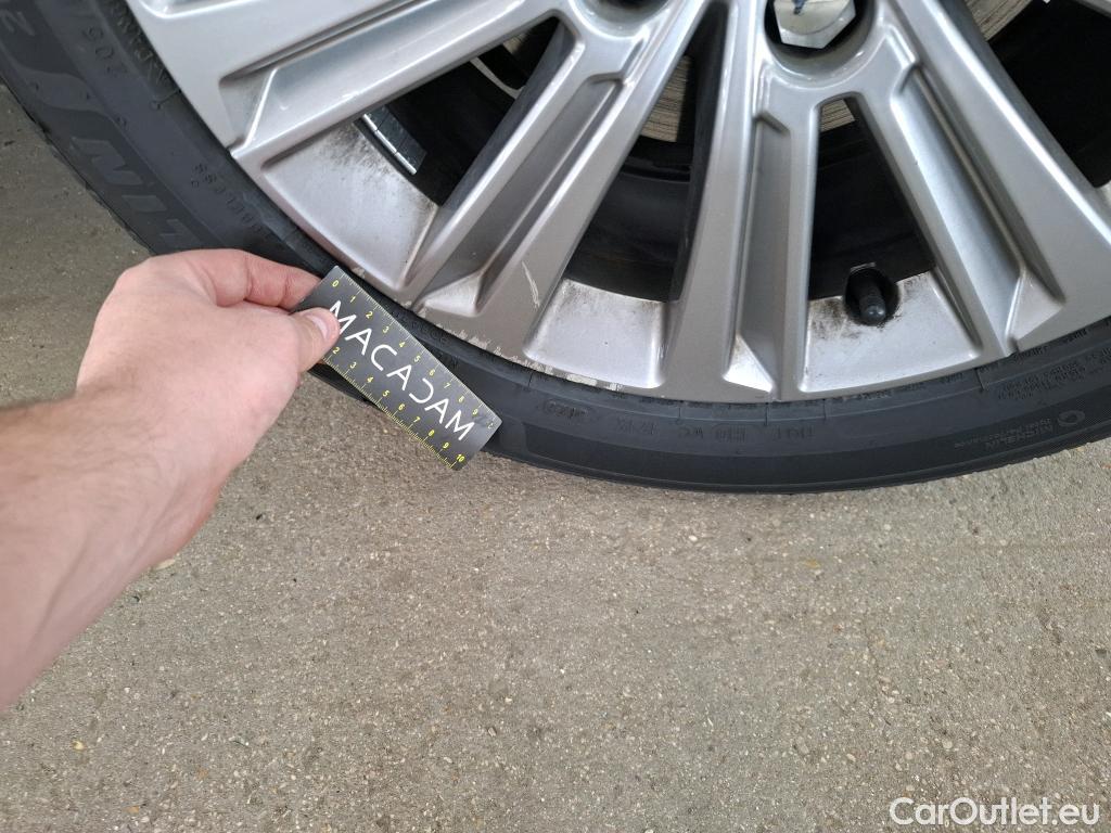  Peugeot  308  Allure Pack 1.2 PureTech 130CV BVA8 E6d #65