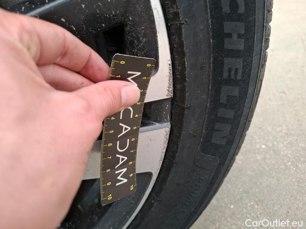 Peugeot  3008  II Allure Pack 1.5 HDi 130CV BVA8 E6d #17