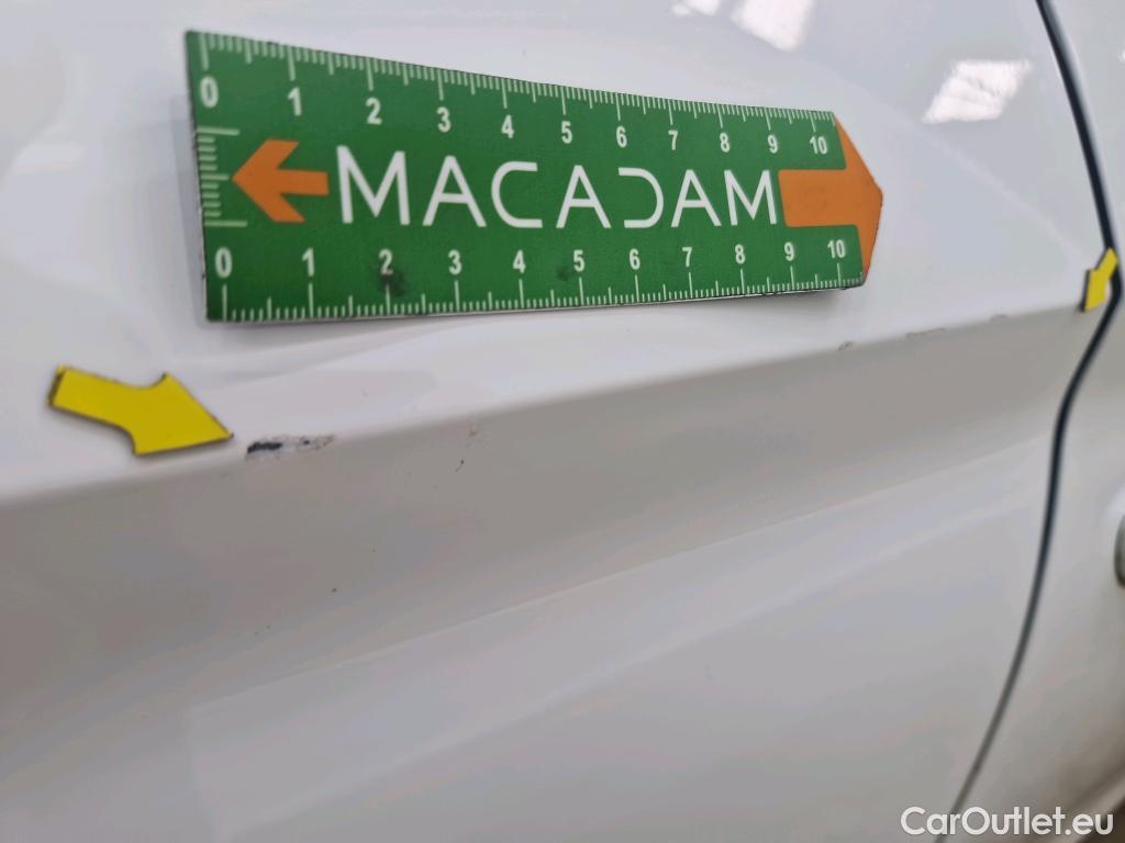 Opel  Corsa  F e Edition Business 50kWh BVA #6