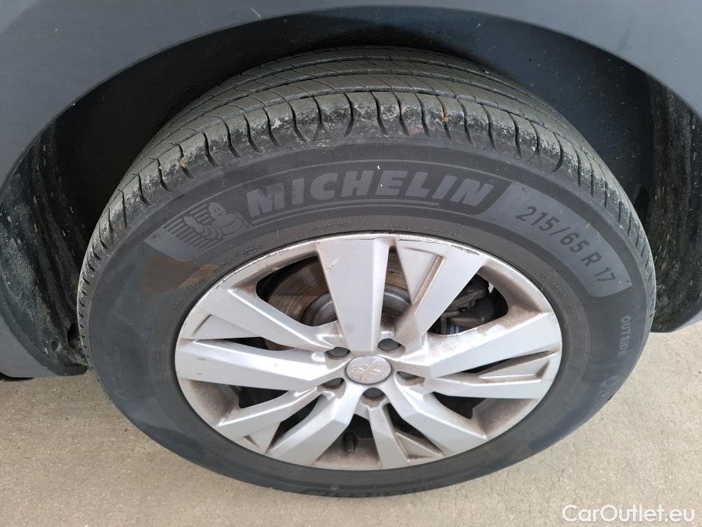 Peugeot  3008  Active Business 1.5 HDi 130CV BVA8 E6d #23