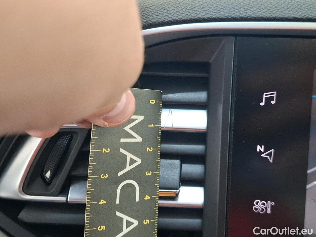  Peugeot  308  Allure Pack 1.2 PureTech 130CV BVA8 E6d #48