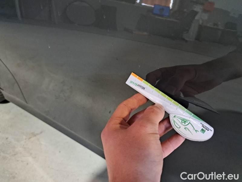 Bmw  Serie 3 BMW  / 2018 / 4P / BERLINA 318D 48V BUSINESS ADVANTAGE AUTO #44