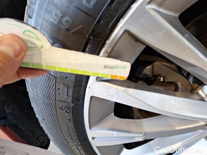 Bmw  Serie 2 BMW  ACTIVE TOURER / 2018 / 5P / MONOVOLUME 218D XDRIVE LUXURY AUT. #69