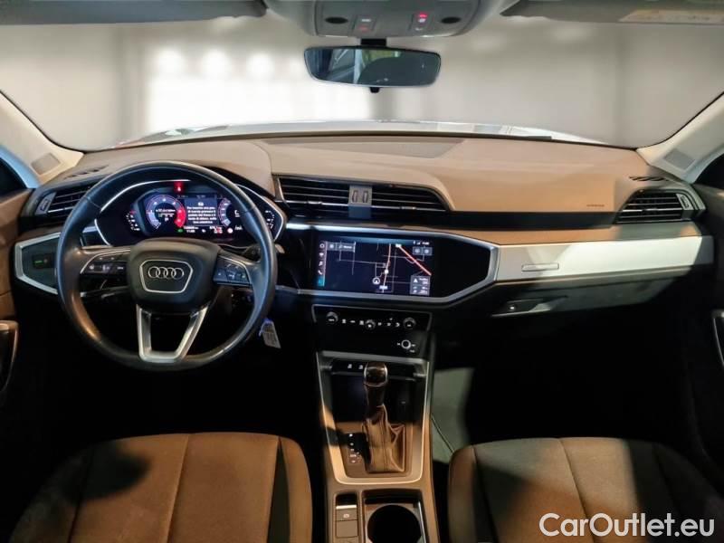 Audi  Q3 AUDI  / 2018 / 5P / SUV 35 TDI S TRONIC BUSINESS ADVANCED #3