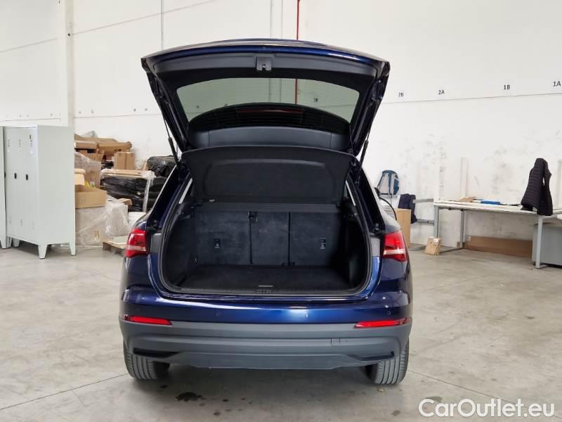 Audi  Q3 AUDI  / 2018 / 5P / SUV 35 TDI S TRONIC BUSINESS #5