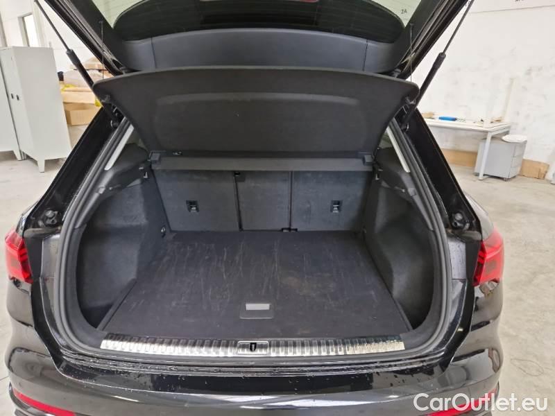 Audi  Q3 AUDI  / 2018 / 5P / SUV 35 TDI S TRONIC S LINE EDITION #66