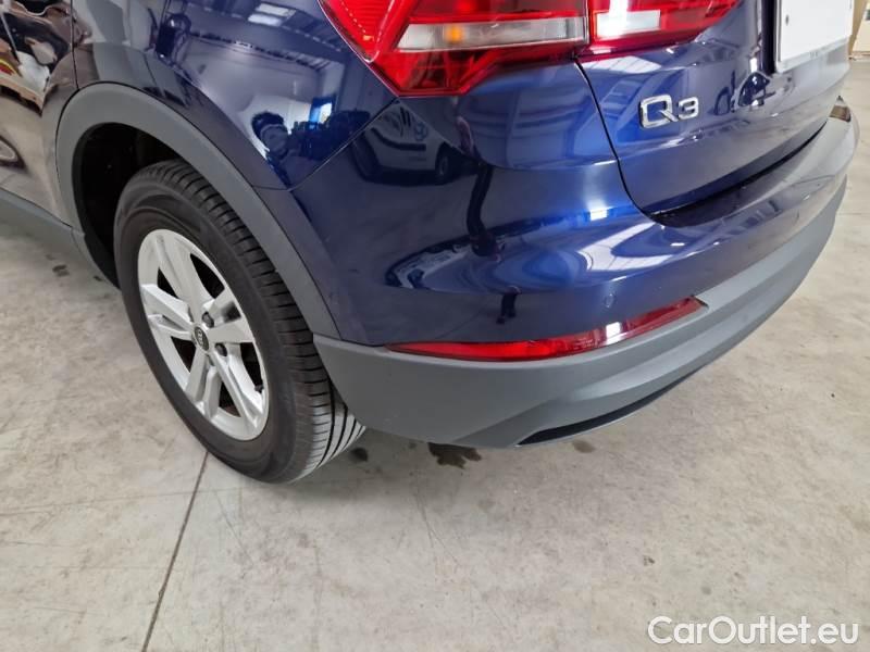 Audi  Q3 AUDI  / 2018 / 5P / SUV 35 TDI S TRONIC BUSINESS #59
