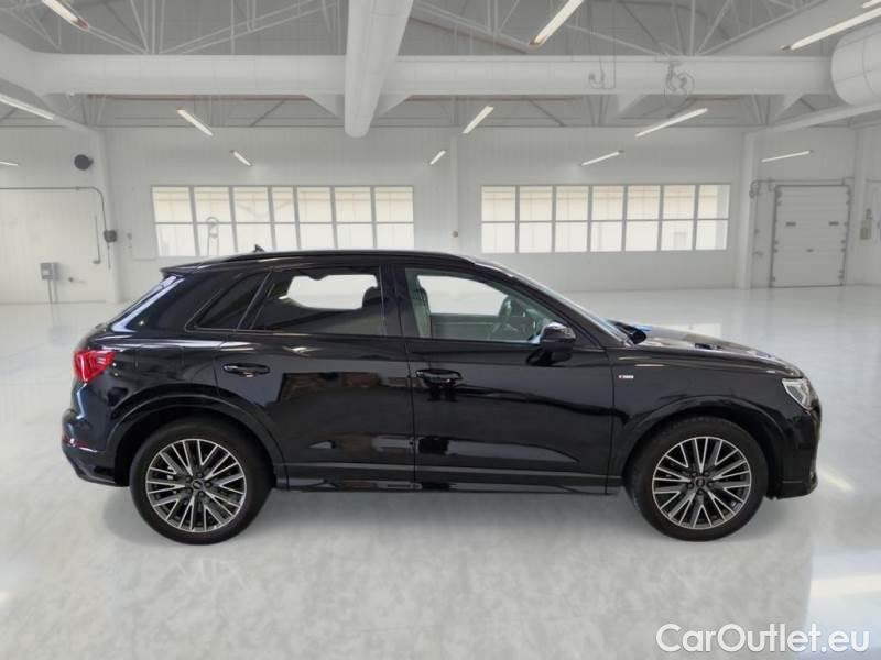 Audi  Q3 AUDI  / 2018 / 5P / SUV 35 TDI S TRONIC S LINE EDITION #7