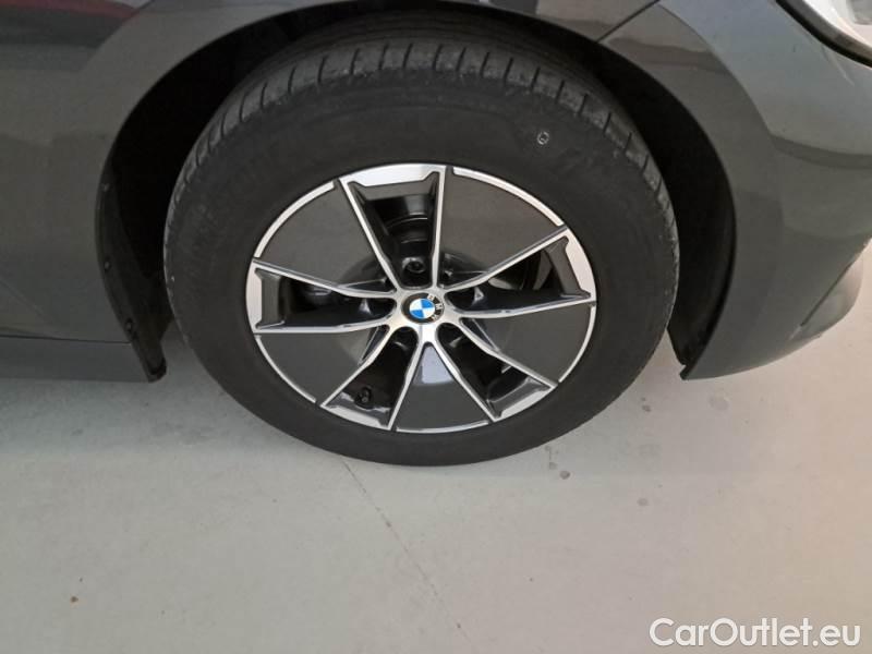 Bmw  Serie 3 BMW  / 2018 / 4P / BERLINA 318D 48V BUSINESS ADVANTAGE AUTO #20