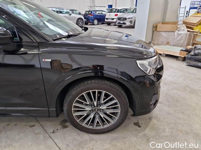 Audi  Q3 AUDI  / 2018 / 5P / SUV 35 TDI S TRONIC S LINE EDITION #39