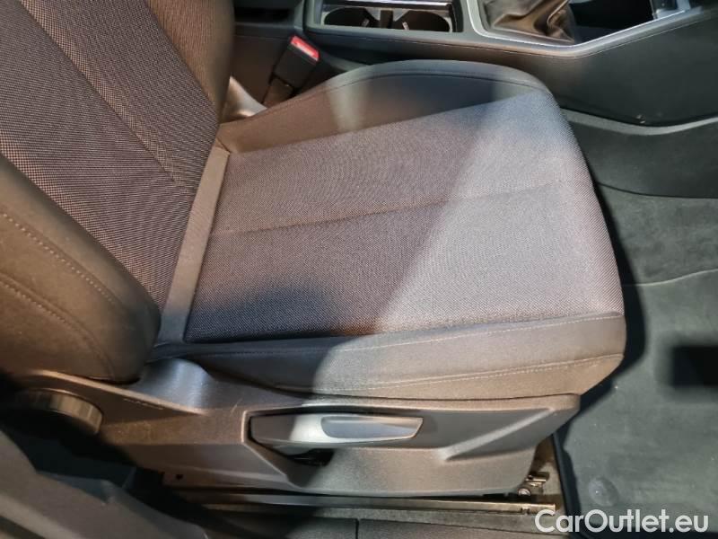 Audi  Q3 AUDI  / 2018 / 5P / SUV 35 TDI S TRONIC BUSINESS ADVANCED #14
