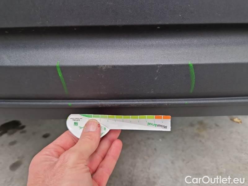 Audi  Q3 AUDI  / 2018 / 5P / SUV 35 TDI S TRONIC BUSINESS #56