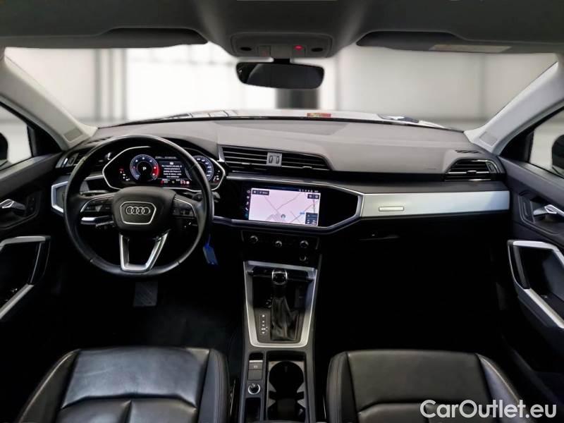 Audi  Q3 AUDI  / 2018 / 5P / SUV 35 TDI S TRONIC S LINE EDITION #3