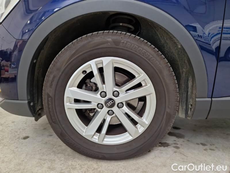 Audi  Q3 AUDI  / 2018 / 5P / SUV 35 TDI S TRONIC BUSINESS #20