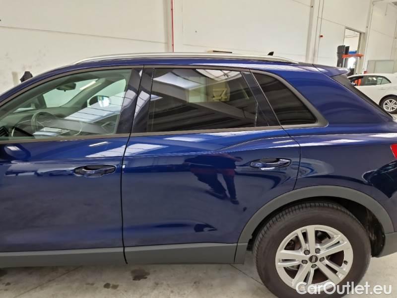 Audi  Q3 AUDI  / 2018 / 5P / SUV 35 TDI S TRONIC BUSINESS #66