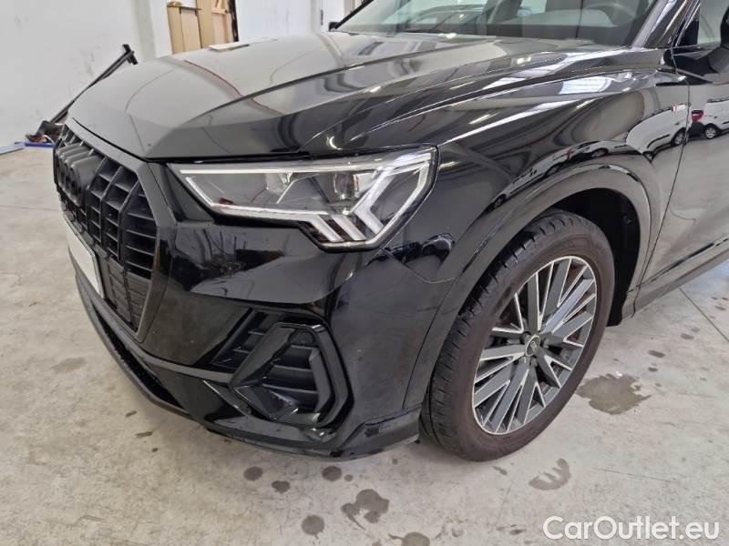 Audi  Q3 AUDI  / 2018 / 5P / SUV 35 TDI S TRONIC S LINE EDITION #33