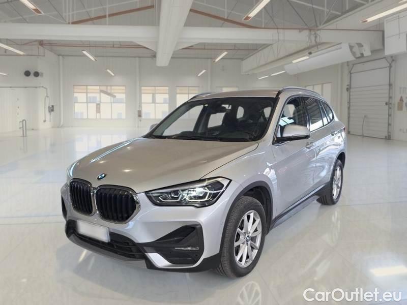 Bmw  X1 BMW  / 2019 / 5P / SUV SDRIVE 18D BUSINESS ADVANTAGE #1