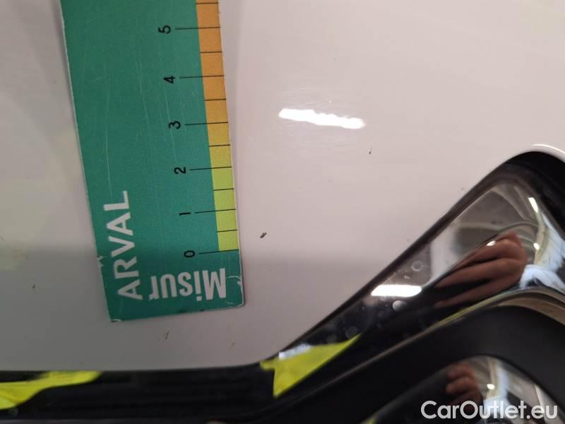 Citroen  C3 CITROEN  / 2020 / 5P / BERLINA BLUEHDI 100 SeS FEEL #24