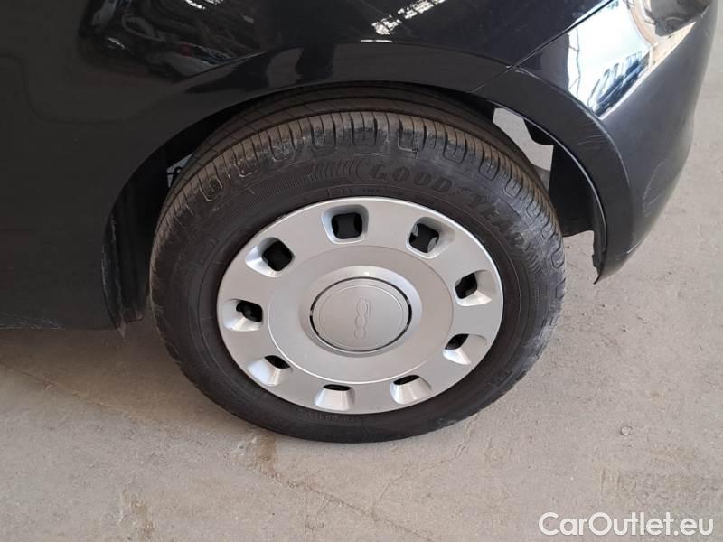 Fiat  500 FIAT  / 2015 / 3P / BERLINA 1.0 70CV IBRIDO CULT #19