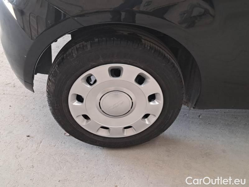 Fiat  500 FIAT  / 2015 / 3P / BERLINA 1.0 70CV IBRIDO CULT #18