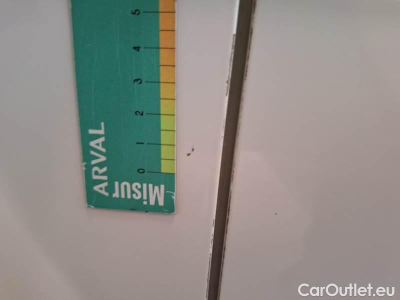 Citroen  C3 CITROEN  / 2020 / 5P / BERLINA BLUEHDI 100 SeS FEEL #74