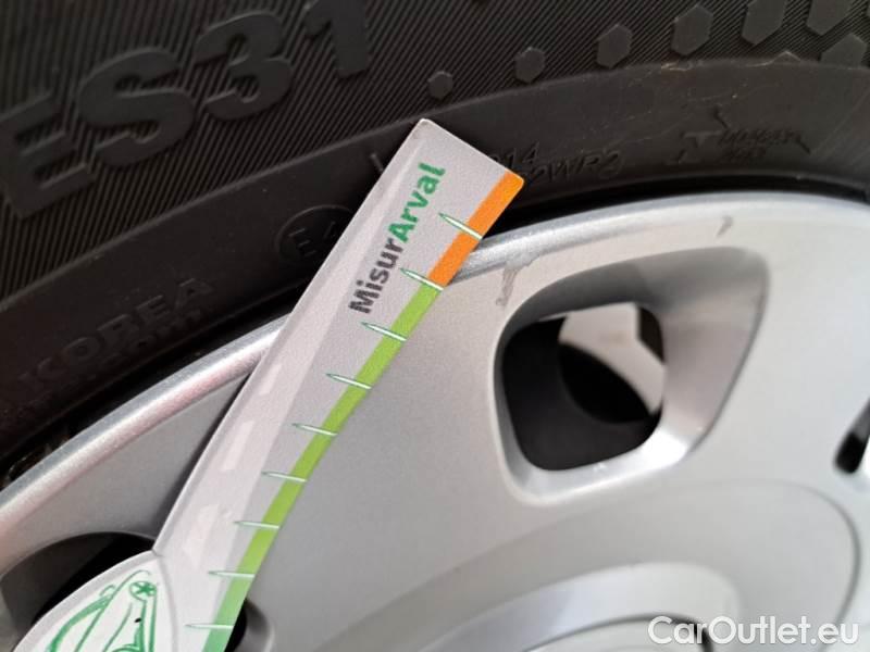 Fiat  500 FIAT  / 2015 / 3P / BERLINA 1.0 70CV IBRIDO CULT #61