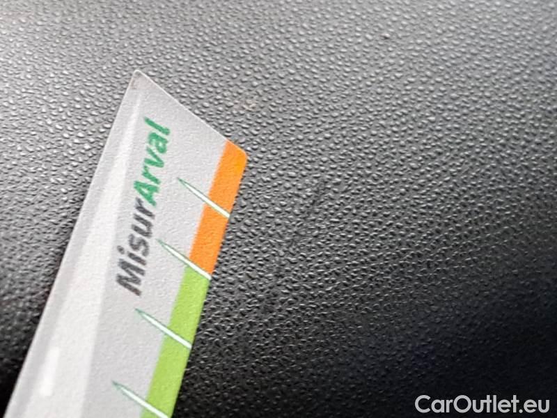 Fiat  500 FIAT  / 2015 / 3P / BERLINA 1.0 70CV IBRIDO CULT #100