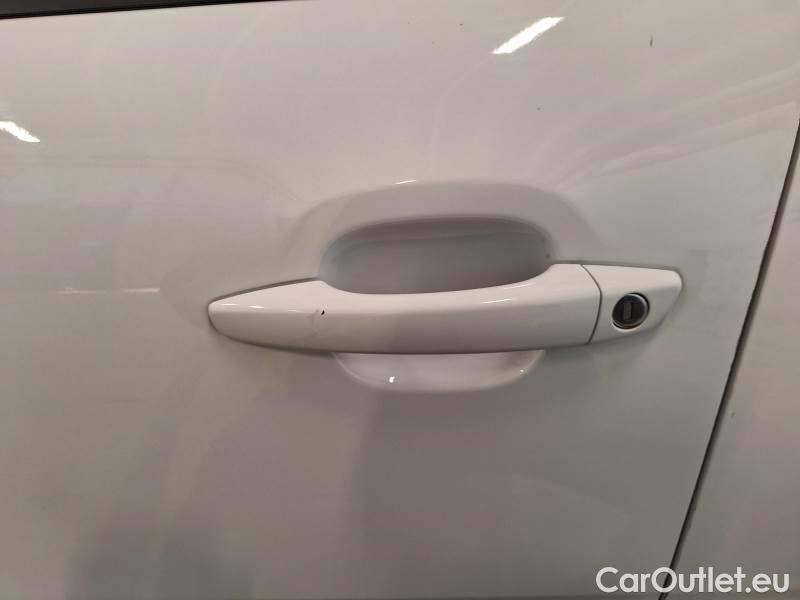 Citroen  C3 CITROEN  / 2020 / 5P / BERLINA BLUEHDI 100 SeS FEEL #82