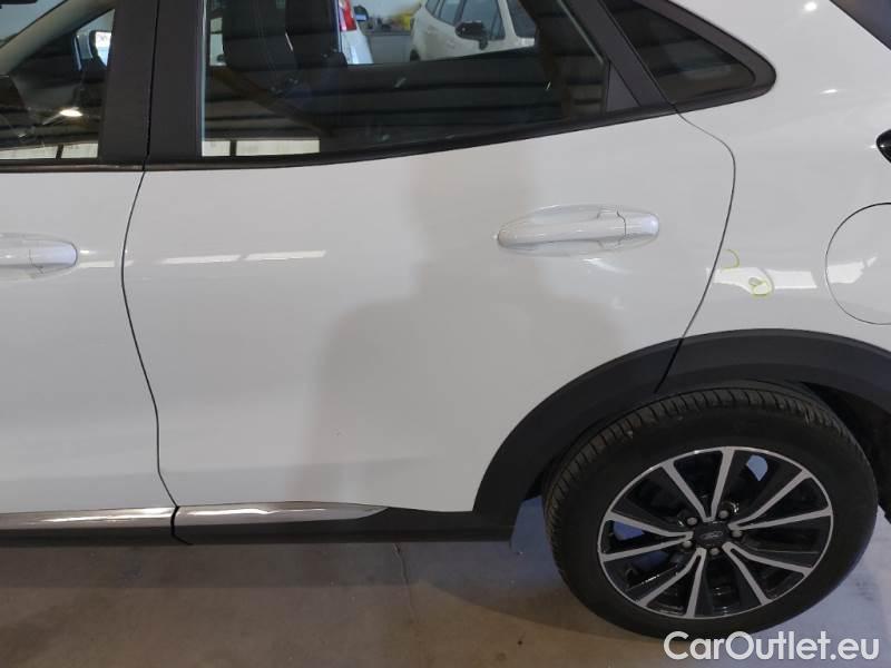 Ford  Puma FORD  / 2019 / 5P / SUV 1.0 ECOBOOST HYBRID 125CV TITANIUM #70