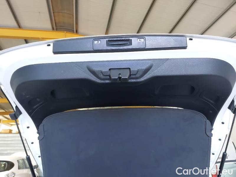 Ford  Puma FORD  / 2019 / 5P / SUV 1.0 ECOBOOST HYBRID 125CV TITANIUM #100