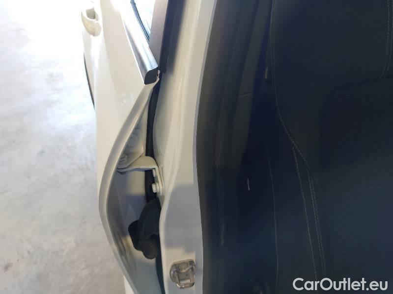 Ford  Puma FORD  / 2019 / 5P / SUV 1.0 ECOBOOST HYBRID 125CV TITANIUM #90