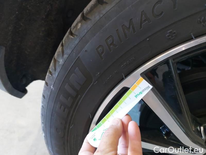 Ford  Puma FORD  / 2019 / 5P / SUV 1.0 ECOBOOST HYBRID 125CV TITANIUM #123