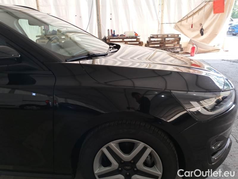 Ford  Focus FORD  / 2018 / 5P / STATION WAGON 1.5 ECOBLUE 120CV BUS. CAMBIO AUTOM. SW #33