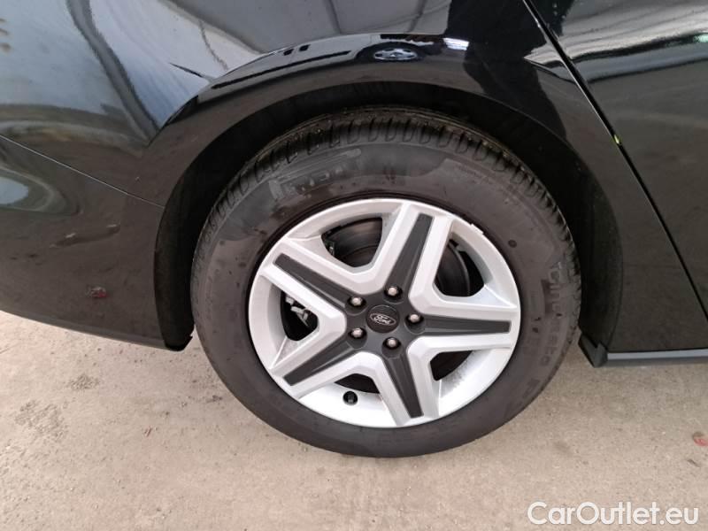 Ford  Focus FORD  / 2018 / 5P / STATION WAGON 1.5 ECOBLUE 120CV BUS. CAMBIO AUTOM. SW #18