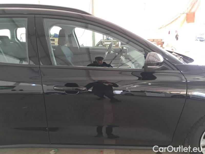 Ford  Focus FORD  / 2018 / 5P / STATION WAGON 1.5 ECOBLUE 120CV BUS. CAMBIO AUTOM. SW #36