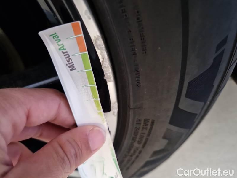 Ford  Puma FORD  / 2019 / 5P / SUV 1.0 ECOBOOST HYBRID 125CV TITANIUM #95