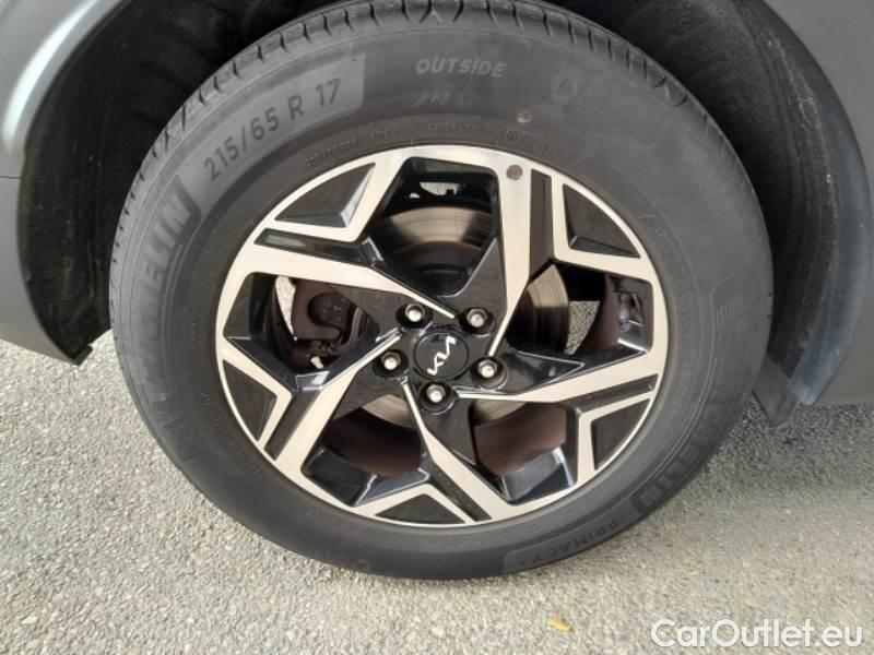 KIA  Sportage KIA  / 2021 / 5P / SUV 1.6 CRDI MHEV BUSINESS 2WD #19