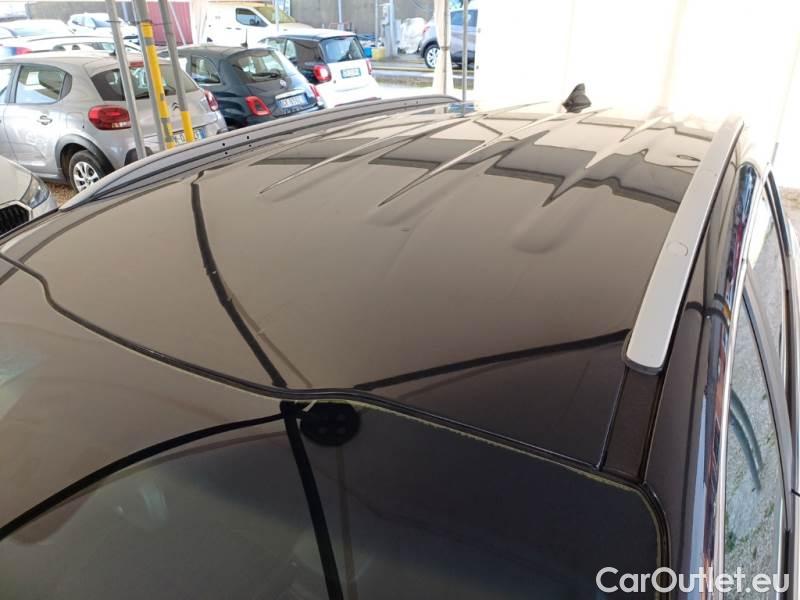 KIA  Sportage KIA  / 2018 / 5P / SUV 1.6 CRDI 100KW BUSIN CLASS DCT 2WD #9