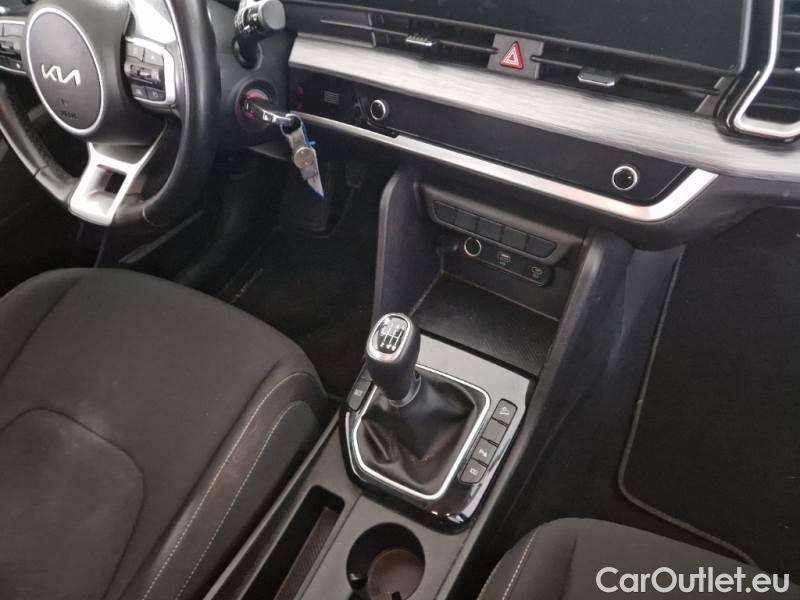 KIA  Sportage KIA  / 2021 / 5P / SUV 1.6 CRDI MHEV BUSINESS 2WD #120