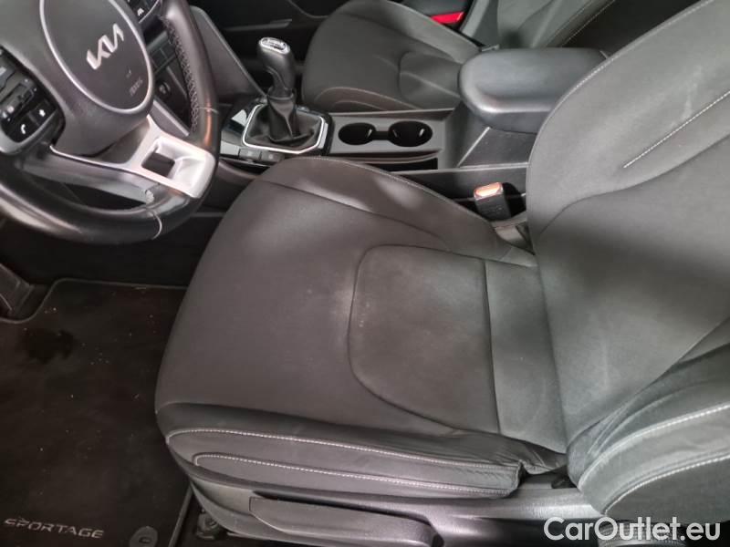 KIA  Sportage KIA  / 2021 / 5P / SUV 1.6 CRDI MHEV BUSINESS 2WD #92