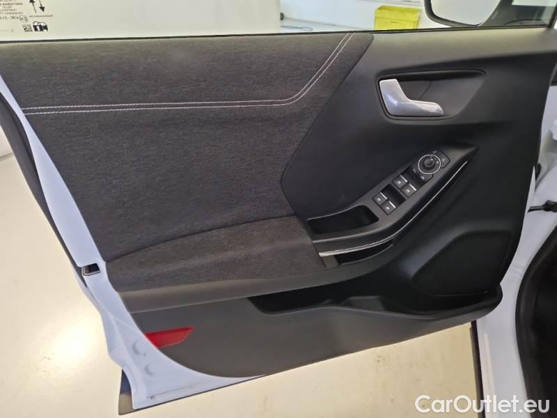 Ford  Puma FORD  / 2019 / 5P / SUV 1.0 ECOBOOST HYBRID 125CV TITANIUM #96