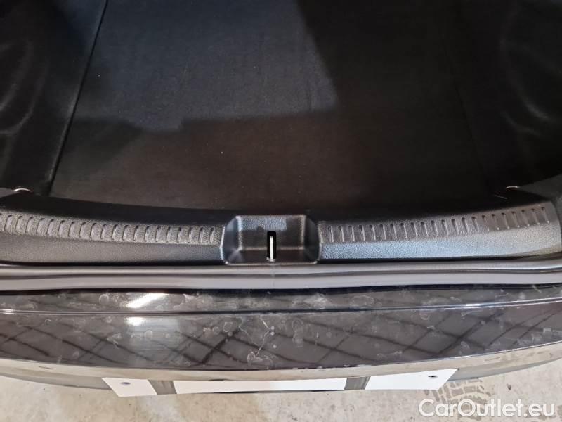 Mercedes  CLA-Klasse MERCEDES-BENZ CLA COUPÈ / 2019 / 4P / COUPE CLA 180 D AUTOMATIC SPORT #127