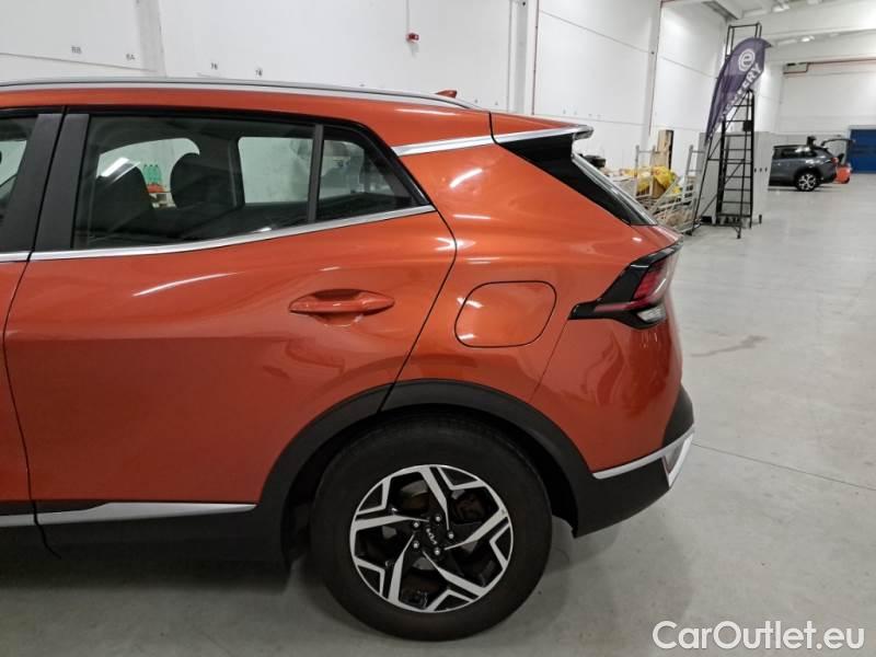 KIA  Sportage KIA  / 2021 / 5P / SUV 1.6 CRDI MHEV BUSINESS 2WD #68