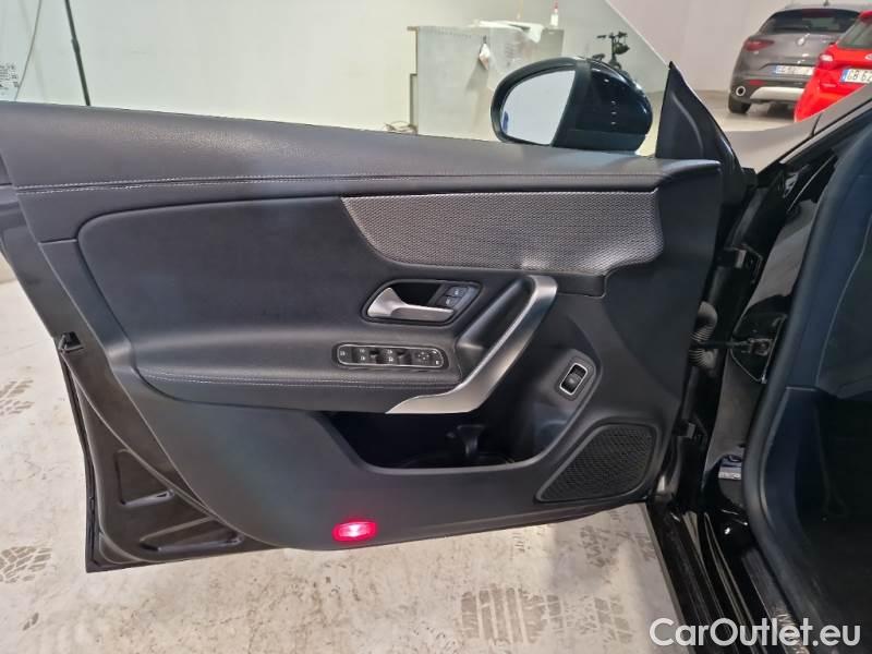 Mercedes  CLA-Klasse MERCEDES-BENZ CLA COUPÈ / 2019 / 4P / COUPE CLA 180 D AUTOMATIC SPORT #96