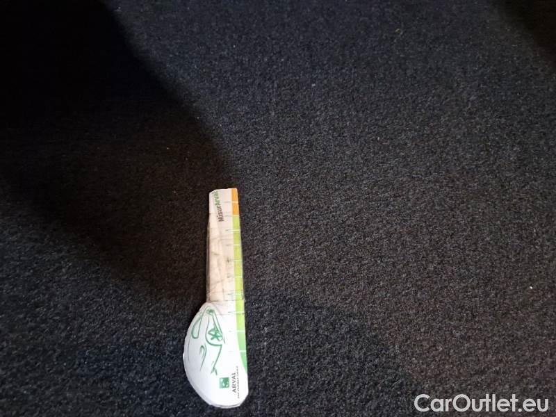 Mercedes  CLA-Klasse MERCEDES-BENZ CLA COUPÈ / 2019 / 4P / COUPE CLA 180 D AUTOMATIC SPORT #136